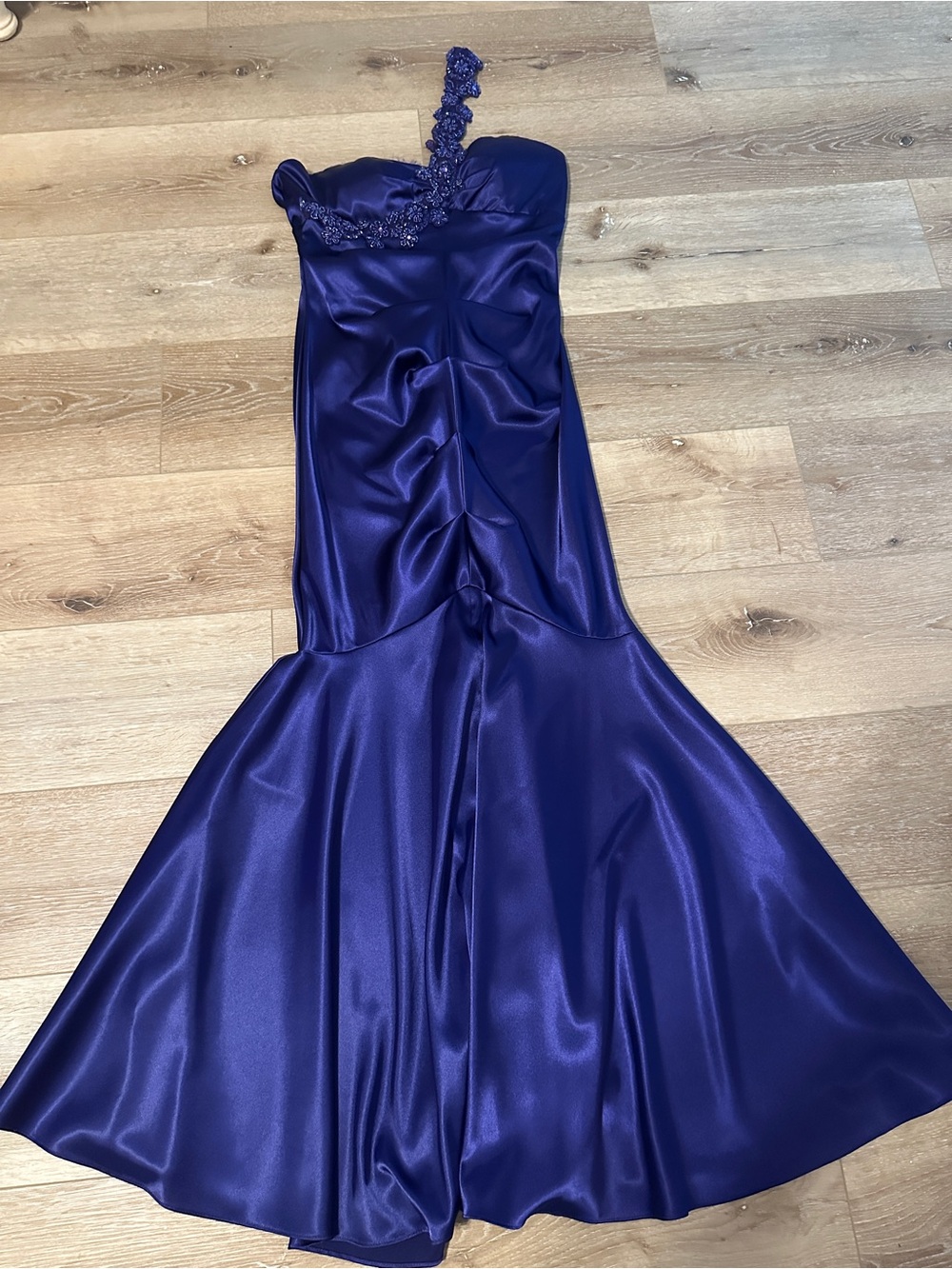 Satin One-Shoulder prom dress
